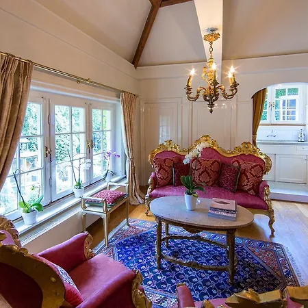Hotel Boutique Huize Rustoord 5*